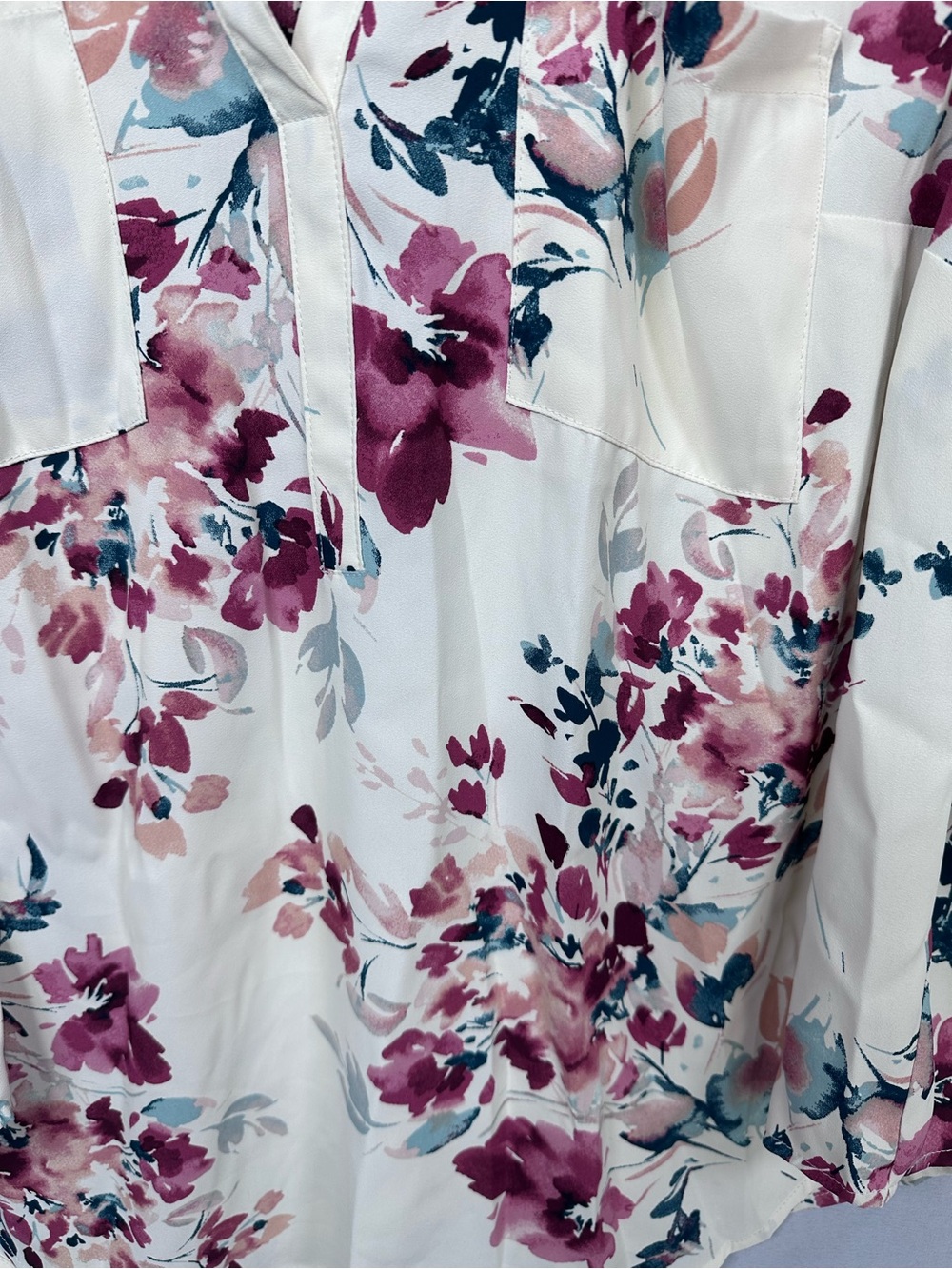 Torrid Harper 3/4 Sleeve Pullover Blouse Pretty Artsy Floral Size 1 - Picture 2 of 15